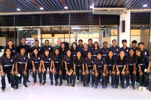 জর্ডানের উদ্দেশে দেশ ছাড়লো নারী ফুটবল দল