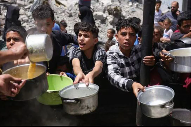 ইসরায়েল সমর্থিত মানবিক সংস্থার প্রধানের পদত্যাগ