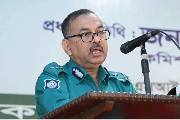 এবারও নির্বিঘ্ন ঈদযাত্রা উপহার দিতে পারব : ডিএমপি কমিশনার