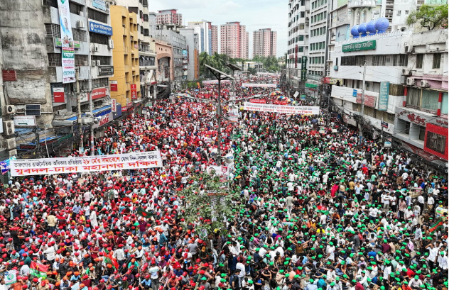 নয়াপল্টনে তারুণ্যের সমাবেশ শুরু