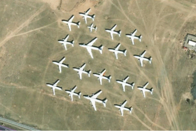 সব বিমানবন্দরের ফ্লাইট স্থগিত করল ইরান