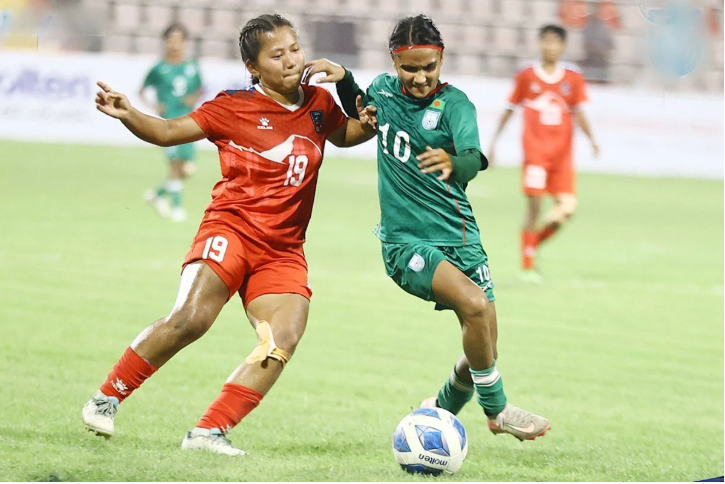 সাগরিকার গোলে প্রথমার্ধে এগিয়ে বাংলাদেশ