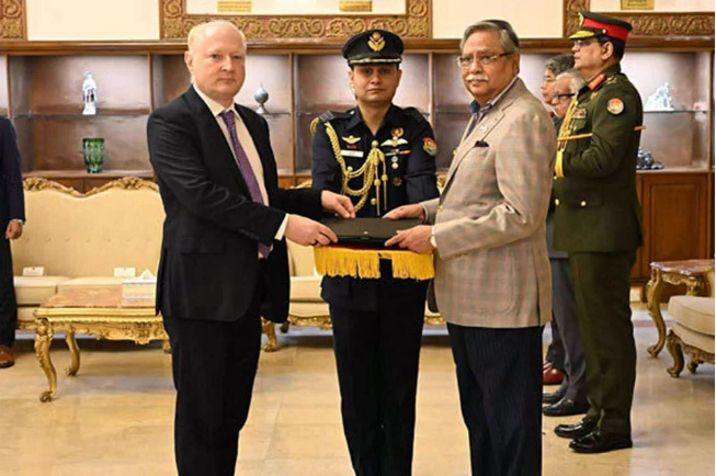 বাংলাদেশে জার্মানির নতুন রাষ্ট্রদূতের দায়িত্ব গ্রহণ