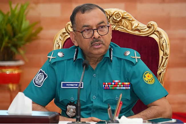 রাজনৈতিক মতাদর্শের ঊর্ধ্বে থেকে নির্বাচনের প্রস্তুতি নিতে ডিএমপি কমিশনারের আহ্বান