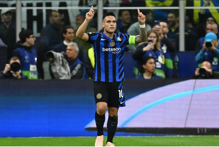 আর্জেন্টিনার হয়ে মাঠে নামার আগেই দুর্দান্ত ফর্মে মার্তিনেজ