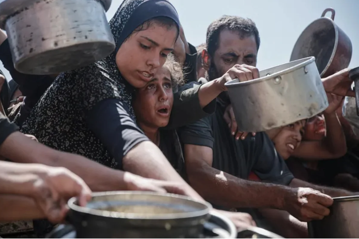 দুর্ভিক্ষে জর্জরিত গাজা, অনাহারে আরও ১০ ফিলিস্তিনির মৃত্যু