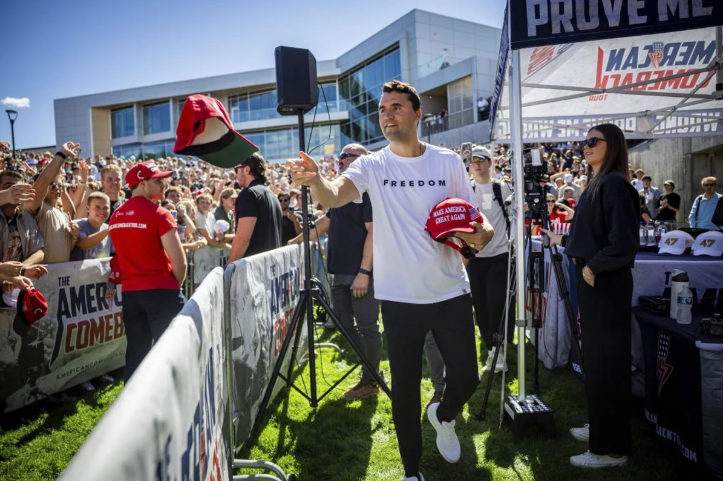 ট্রাম্পের ঘনিষ্ঠ সহযোগী শার্লি কার্ককে গুলি করে হত্যা