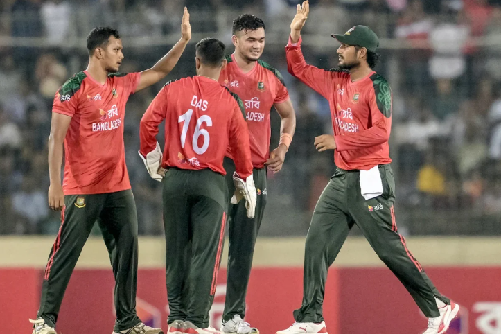 নিজেদের প্রথম ম্যাচে হংকংয়ের মুখোমুখি হচ্ছে বাংলাদেশ