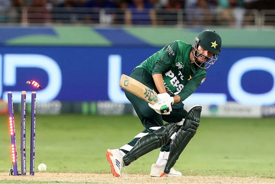 পাকিস্তান ক্রিকেটারদের মান নেই, সিঙ্গেলও নিতে পারে না: শোয়েব আখতার