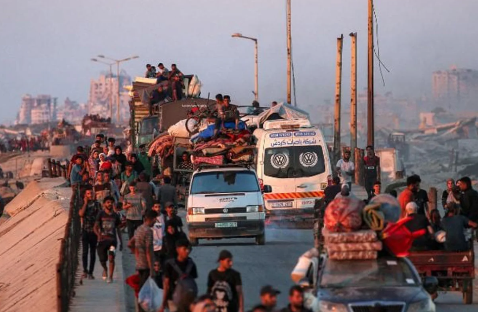 গাজা শহরে বৃষ্টির মতো গোলাবর্ষণ চলছে, প্রাণ বাঁচাতে দক্ষিণে ছুটছে ফিলিস্থিনিরা