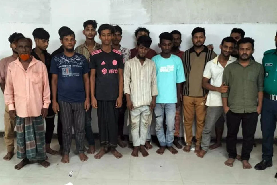 রাজধানীর মোহাম্মদপুরে বিশেষ পুলিশি অভিযানে গ্রেফতার ১৬