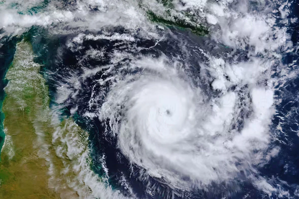 বঙ্গোপসাগরে শক্তিশালী নিম্নচাপ, ঘূর্ণিঝড়ের আশঙ্কা