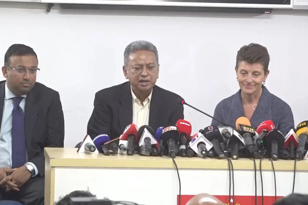 দেশে গণতান্ত্রিক ধারা ফিরিয়ে আনতে নির্বাচন প্রয়োজন : আমীর খসরু