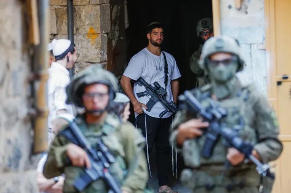 পশ্চিম তীরে ভয়ংকর হয়ে উঠছে বসতি স্থাপনকারীরা, লাগাতার হামলা