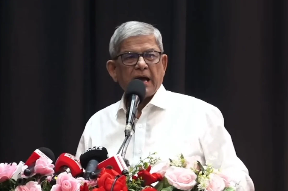 দেশকে এগিয়ে নিয়ে যেতে এখন নির্বাচিত সরকার প্রয়োজন : ফখরুল