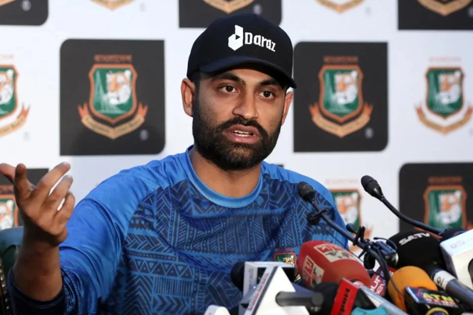 বিপিএল থেকে নাম প্রত্যাহার তামিমের