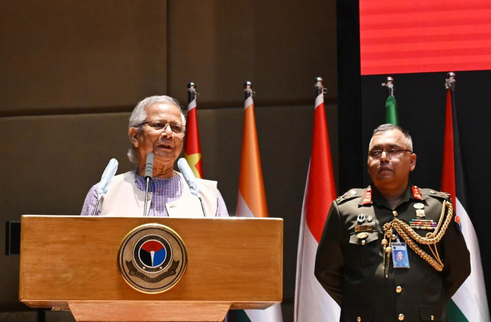 শান্তিপূর্ণ নির্বাচন আয়োজনে সামরিক বাহিনীর সহায়তা চাইলেন প্রধান উপদেষ্টা