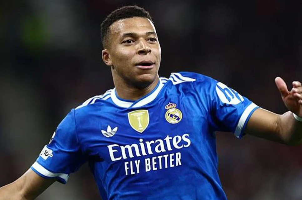 চ্যাম্পিয়ন্স লিগের ইতিহাসে দ্বিতীয় দ্রুততম হ্যাটট্রিক এমবাপের