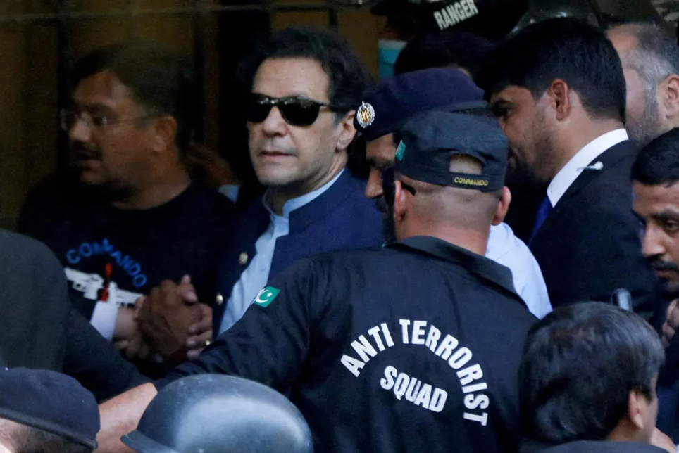 পাকিস্তানের আদিয়ালা জেলেই আছেন ইমরান খান, সুস্থ আছেন : কর্তৃপক্ষ