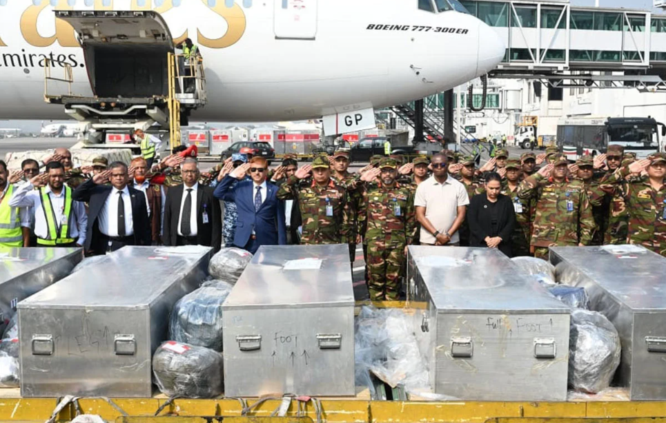 সুদানে নিহত ৬ বাংলাদেশি শান্তিরক্ষীর মরদেহ দেশে পৌঁছেছে