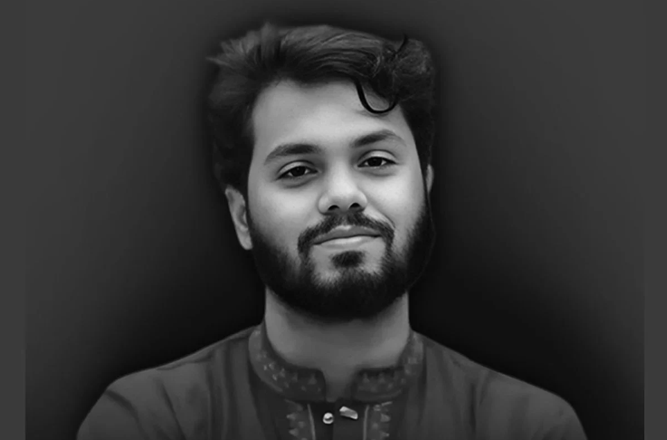 শোকে স্তব্ধ হাদির গ্রামের বাড়ি, ঘাতকের সর্বোচ্চ শাস্তির দাবি এলাকাবাসীর