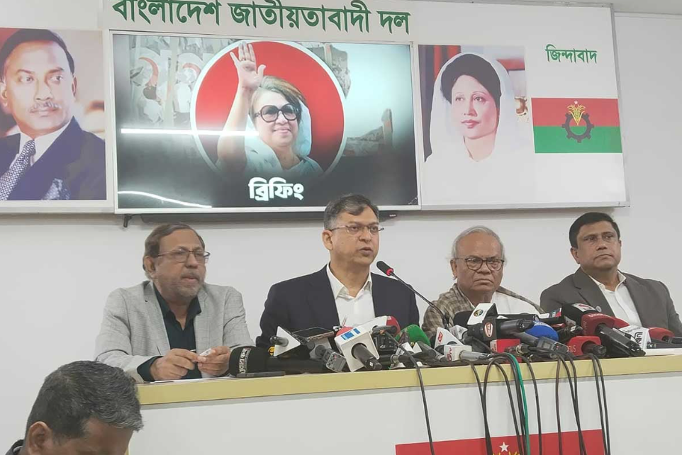 ‘তারেক রহমান দেশে ফিরে আগে মায়ের সঙ্গে দেখা করবেন’