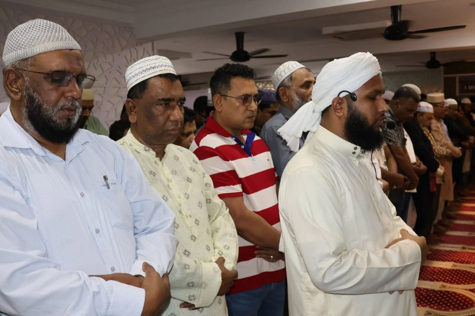 মালয়েশিয়ায় বেগম খালেদা জিয়ার গায়েবানা জানাজা অনুষ্ঠিত