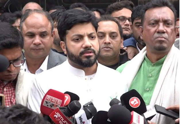 দেশে মুক্তিযুদ্ধবিরোধী ন্যারেটিভ দাঁড় করানোর চেষ্টা চলছে : ইশরাক হোসেন