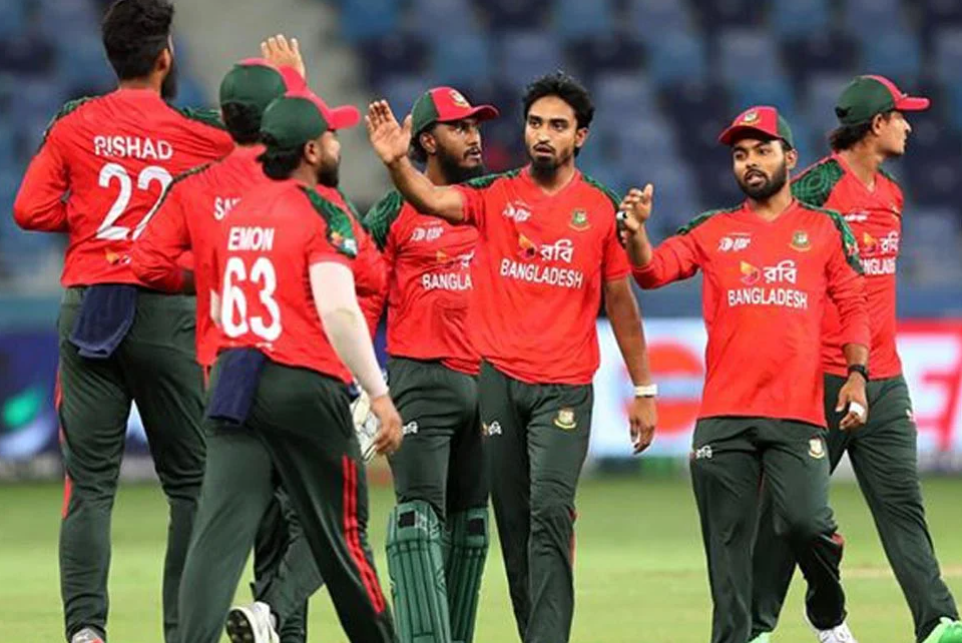 রাষ্ট্রীয় নিরাপত্তা প্রস্তাব পেলেও ভারতে খেলতে নারাজ বাংলাদেশ